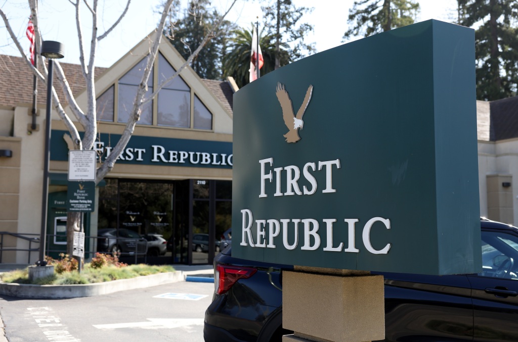 East Bay Times: First Republic secures $30B rescue from large banks dlvr.it/Sl18Xf