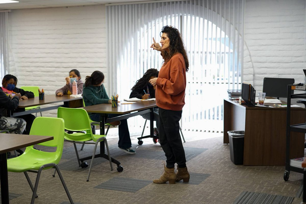 GEMSLVNV's tweet photo. Our dedicated teaching staff brings decades of experience to the classroom. Learn more about our tuition-free 6-8 school, and Apply Today!  https://t.co/Yp13yVvSxQ https://t.co/OUvj2Do0FT