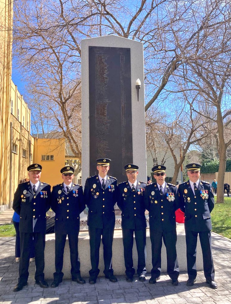 JARivero11's tweet photo. Última lliçó del curs:
Virtus Unita Fortior.
La Força unida és més Forta.
#La1a #Andorra #Madrid #FormIJ https://t.co/OzmSg2wniH