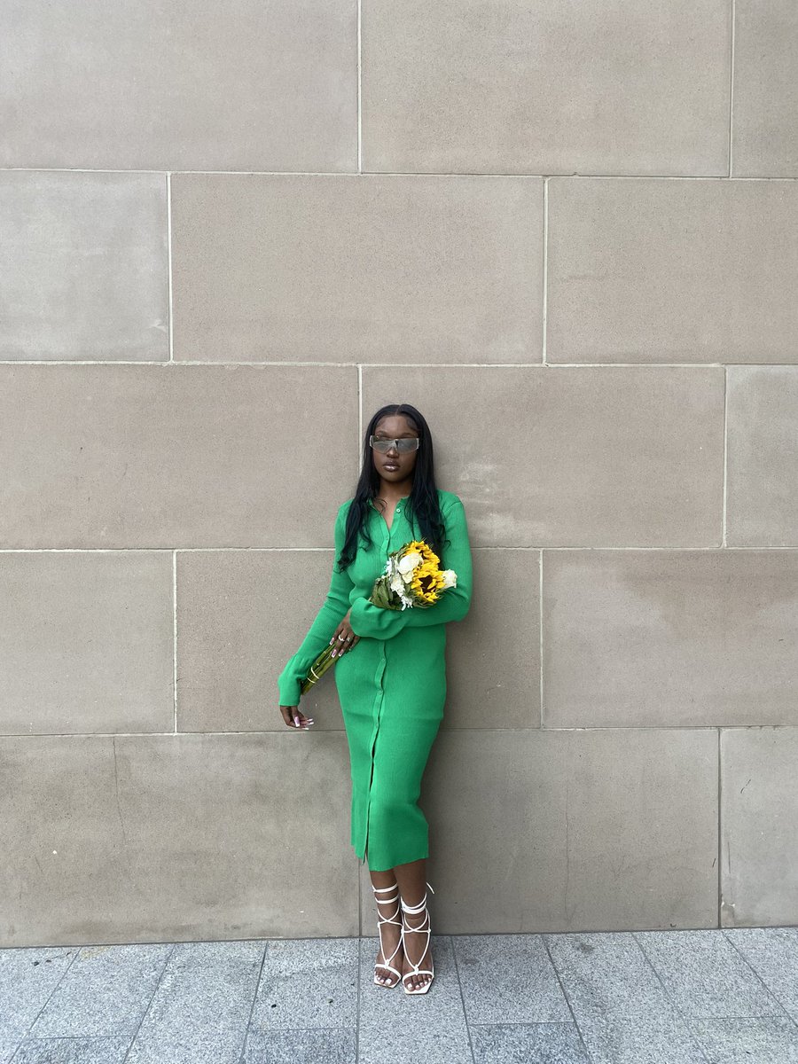 brookthaicon's tweet image. my favorite color 💚