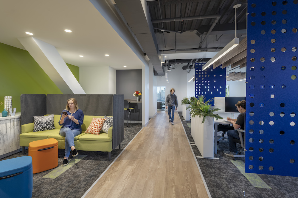 TechnicallyBMR's tweet photo. See how @bwell_io is internalizing its mission to promote successful patient outcomes and wellness by incorporating motivational signage and healthy snacks in its new Baltimore HQ: https://t.co/8lxZHM6FUH https://t.co/5LxS66RV2o