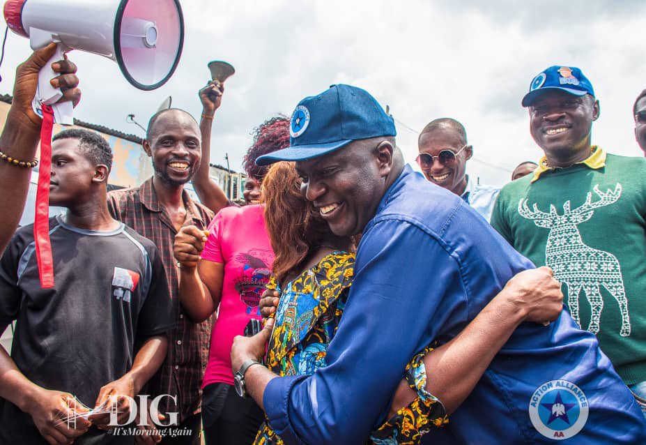DawariGeorge's tweet photo. I wrapped up my campaigns today with door-to-door campaigns to Atali, Diobu and Abuloma communities where we were very warmly received by the people. https://t.co/ukQeeqeVRa