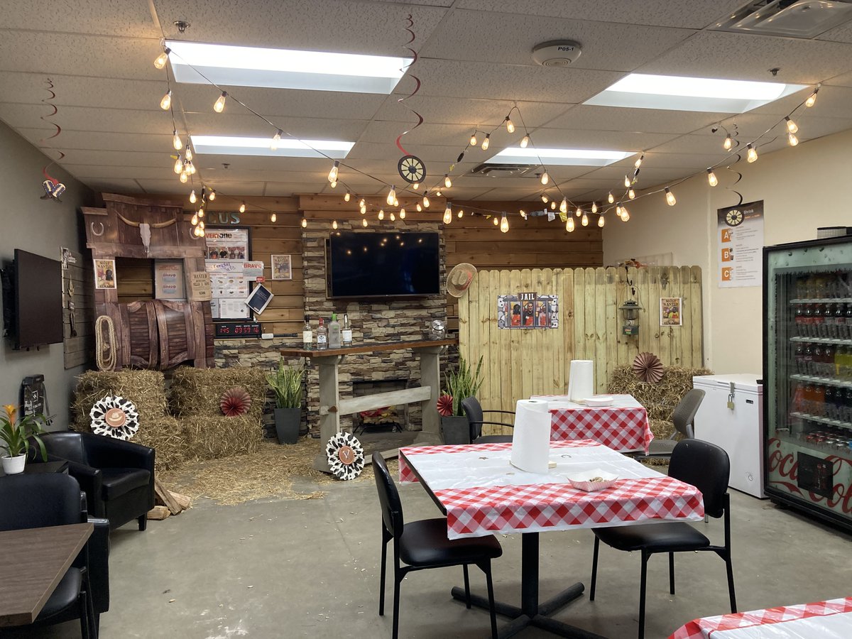 PerlinSusan's tweet photo. Kim and Donna did a great job bringing 1755 back to the old west for Success Share.  Let's keep on wrangling up those sales!  @ShawnWBrooksHD @jhiltonthd @KMTovey https://t.co/gIqF2NIYbZ