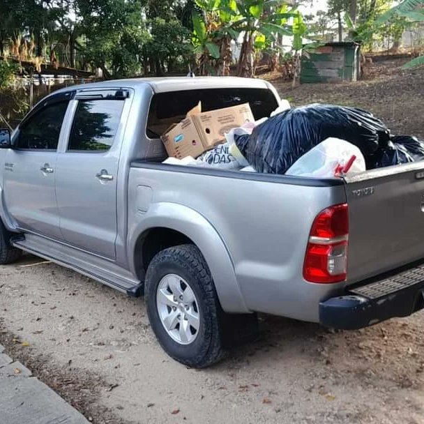 pacatolico's tweet photo. 📍Visita Humanitaria y Pastoral en Wala
Monseñor Pedro Hernández Cantarero, Obispo del Vicariato Apostólico del Darién agradece las donaciones recibidas por el pueblo panameño para las familias damnificadas en Wala.
#Pcteinforma #pacatolico #Wala
@vicariatoapostolicodedarien https://t.co/l34yKo0Csa
