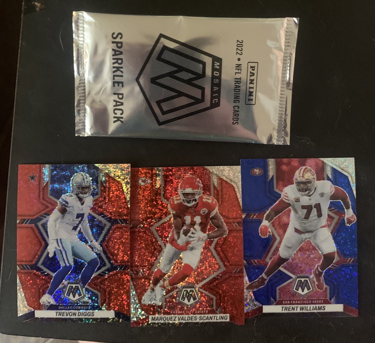MFerg35's tweet image. Panini surprised me today with a white sparkle pack for an old redemption, which I’m thankful for, but could there be any worse of a pack?