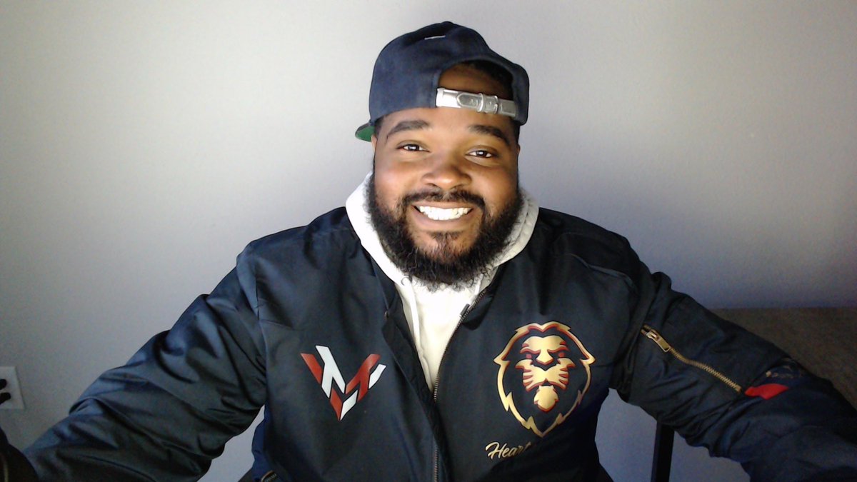ItsJustJourdan's tweet photo. Come see this smile LIVE!!!! 

https://t.co/DjZ6bsTVU9 

Live t- minus 60mins

#MVGCC #MellosWay #LeHIMOTHY https://t.co/WxYDAvmPFA