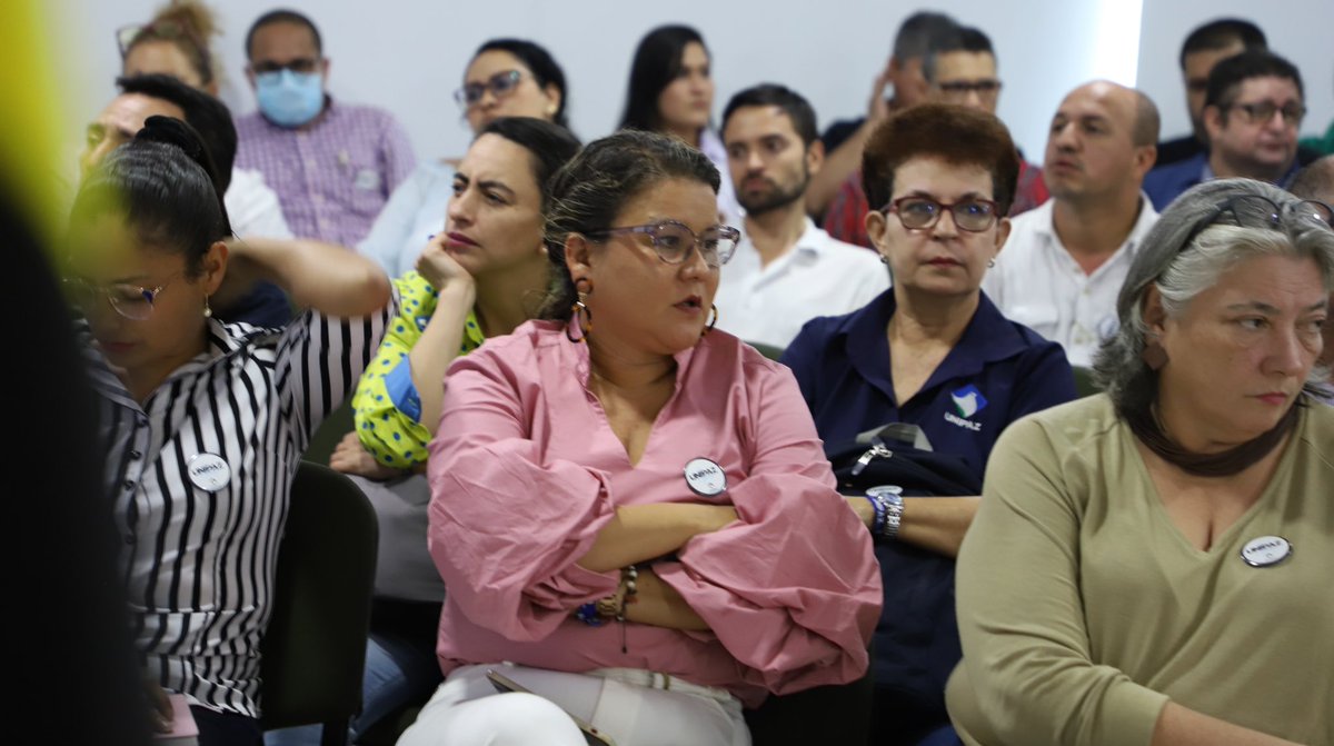 UNIPAZnoticias's tweet photo. En informe de gestión de Planeación Estratégica, presentado por el #RectorUNIPAZ dio a conocer que se alcanzó el 100% en Gestión de Formación y Bienestar Institucional; 99% en Gestión Administrativa y 95% en temas de Infraestructura física y tecnológica. #UNIPAZAvanza https://t.co/CnZiRUF4RT