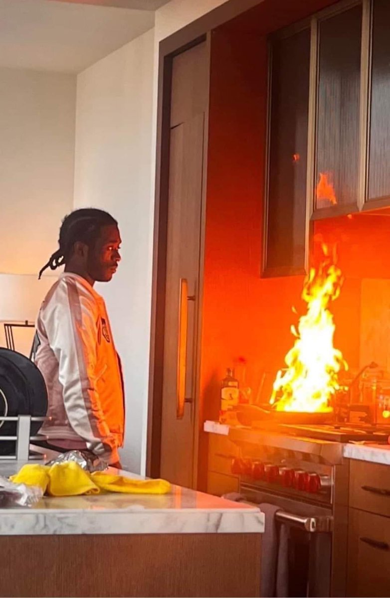 Yo viendo las consecuencias de mis actos