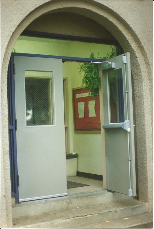 BACmaintenance's tweet photo. Contact us for ALL your Door installation needs. Serving #longisland #nassaucountyrealestate #suffolkcountyrealestate #bethpage #longbeach #massapequa #wantagh https://t.co/OYLcnVUlWq
