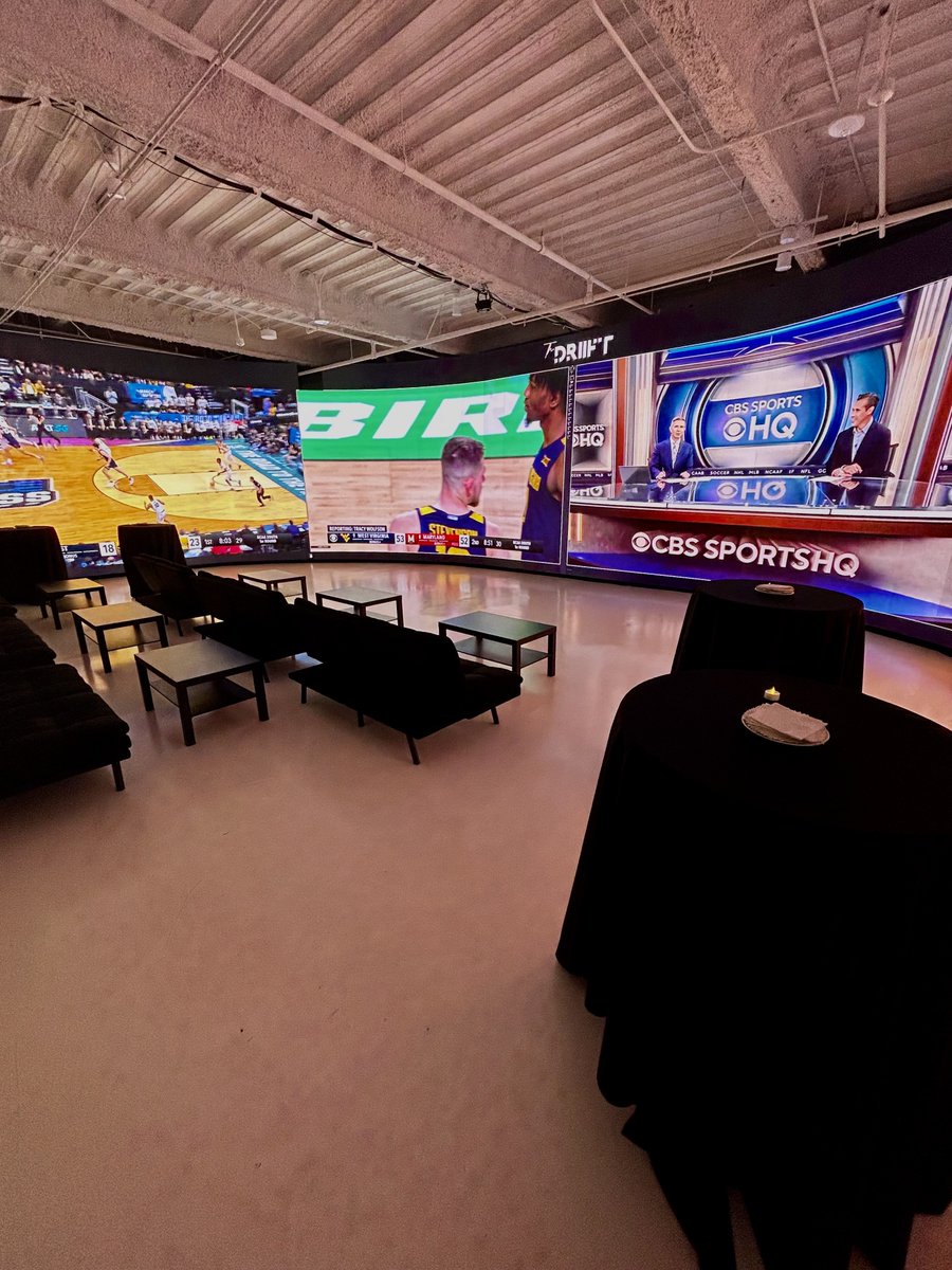 liminal_space__'s tweet photo. Getting setup for March Madness 🏀

#eventspace #losangeles #marchmadness #privatevents #basketball #sports #immersive #3D #livestream #sportsphotography #technology #DRIIFT #led #entertainment #liveentertainment https://t.co/xoRZ9uwQx6
