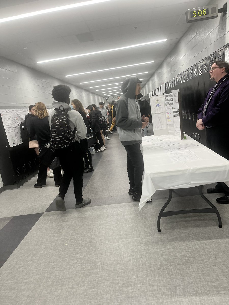 mrstHC's tweet photo. There is plenty of time to head over to Hammond Central for our Spring Student Showcase! #schk12 #thewolveswilllead https://t.co/fwpMNnxIl5