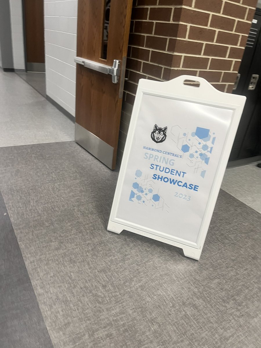 mrstHC's tweet photo. There is plenty of time to head over to Hammond Central for our Spring Student Showcase! #schk12 #thewolveswilllead https://t.co/fwpMNnxIl5