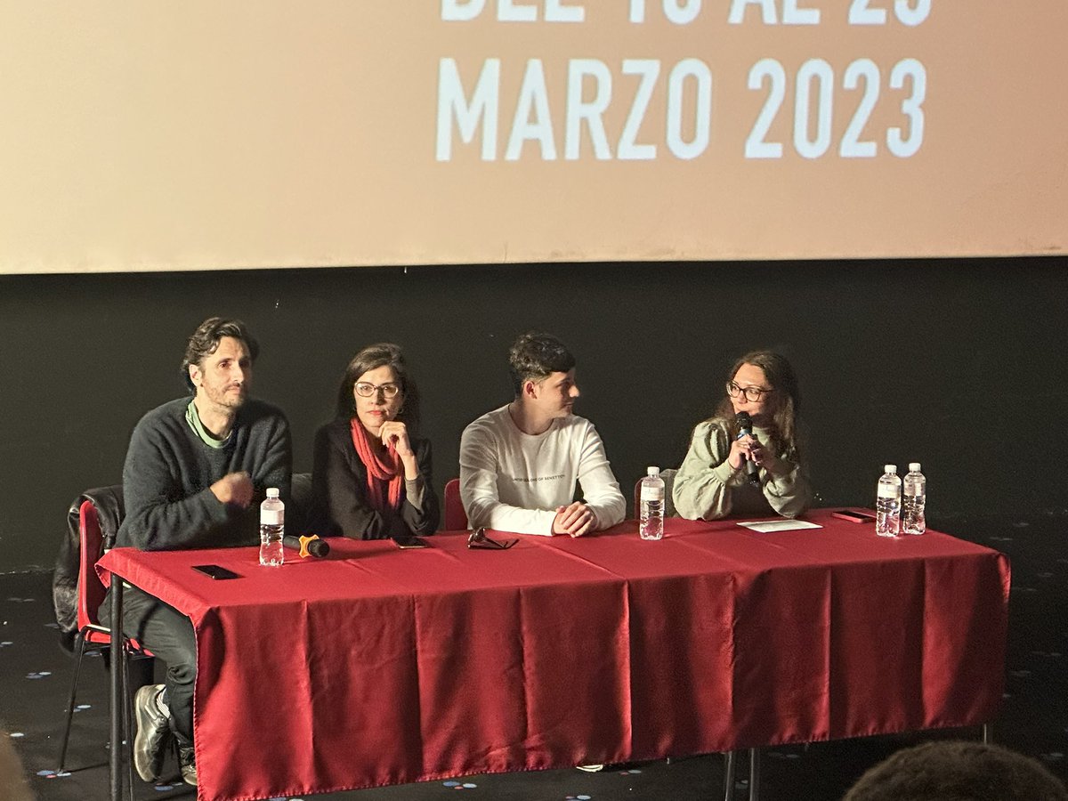 millanvmb's tweet photo. 🎬 Hoy damos la bienvenida al 22° Festival de Cine de #Rivas con la película ‘En los márgenes’.

Gracias a @JuanDiegoBotto, @olgarodriguezfr y @Christianchecam por presentar el proyecto y por llevar la realidad social a la gran pantalla. Todo un ejercicio de concienciación 👏 https://t.co/9Cb8OErw9W