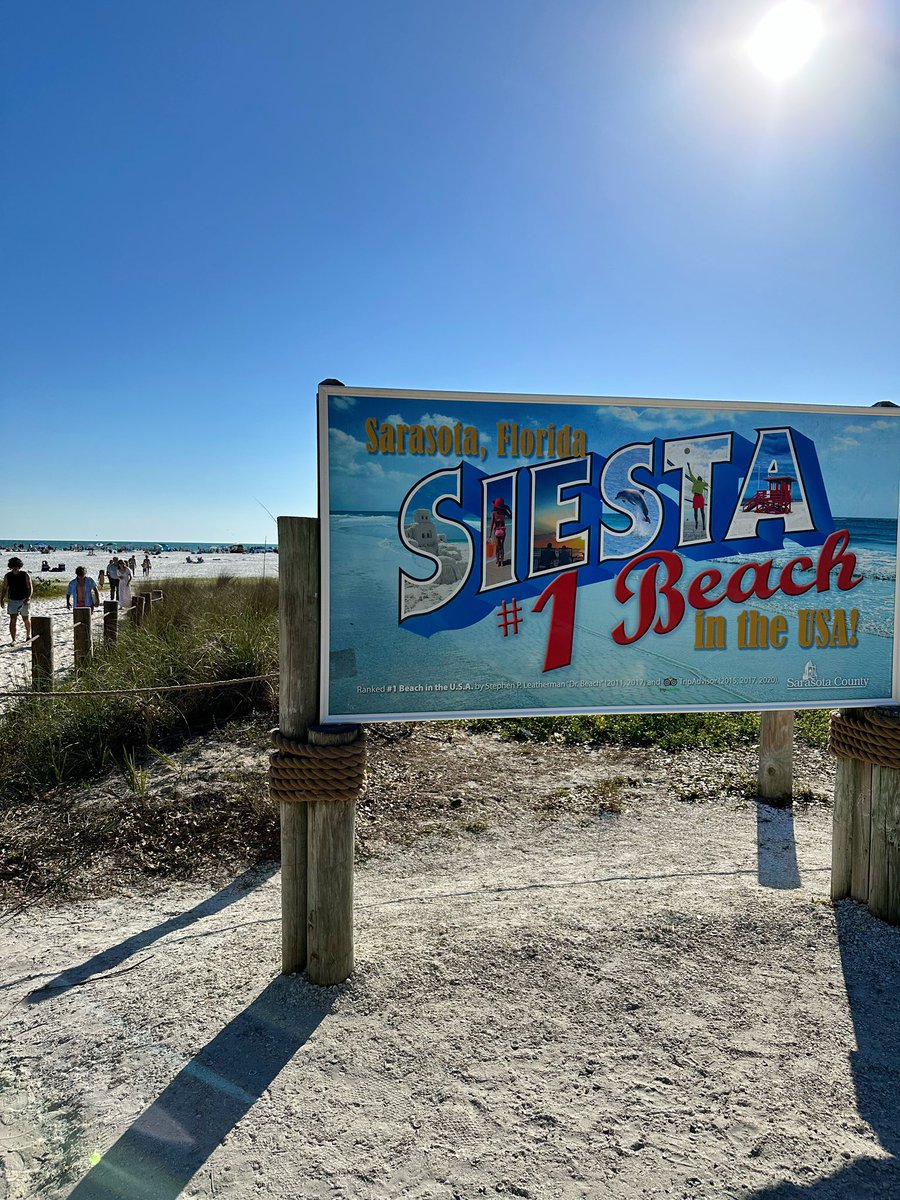 The red tide was away so we came out to play! #siestabeach