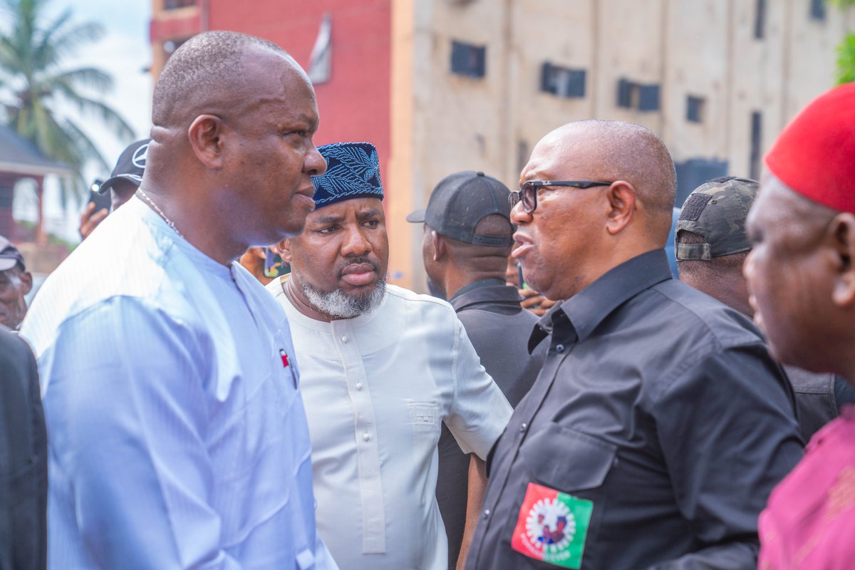 valentineozigbo's tweet photo. As usual, HE @PeterObi displayed his hardworking nature, touring Anambra East, Ilhiala, Orumba South, Anaocha, Awka, and ending finally in Onitsha. #VoteLabourParty #VoteLPFromTopToBottom #TakeBackNigeria https://t.co/IBVwmXuMfh