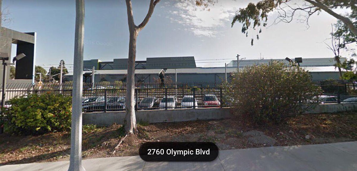 Sunnydale Main Street. Remember?
Before / Now 😢 #Buffy #BuffySlays #BTVS #BuffyTheVampireSlayer