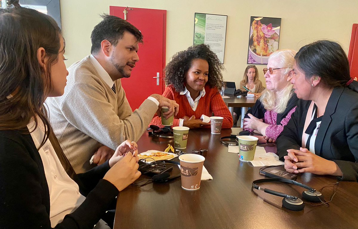 IDA_CRPD_Forum's tweet photo. Fun and energetic speed networking at the @UNmigration led humanitarian action &amp; DRR session during #BridgeCRPD_SDGs ToT Module A Geneva🇨🇭!
Participants had 2 mins to interact with each other. It was great to see how quickly people were able to connect &amp; share their experiences. https://t.co/bNSQBByKpV