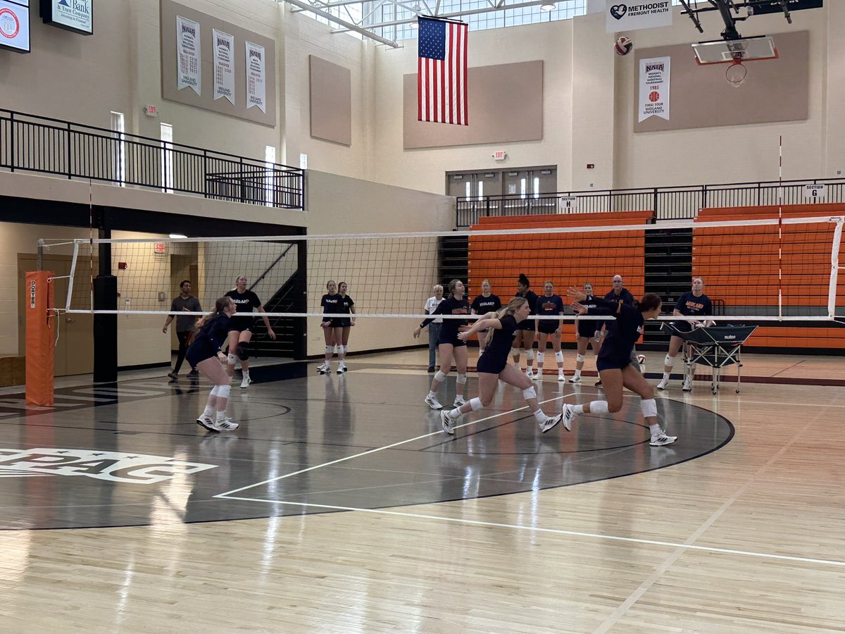 First week of spring ball in the books. We are happy to be back on the court after a Final Four season. We are looking forward to see what this team does this spring. 🤩😁