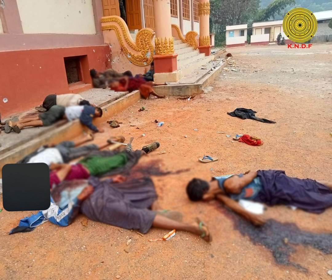 MayWongST's tweet photo. #Myanmar civilian #UN representative @KyawTun62907405 shows pictures of latest murder of more than 20 people in Southern #Shan state, said to be done by #military, to show UN "how serious the situation in Myanmar is". https://t.co/nUMLlgcnnC #WhatsHappeningInMyanmar 1/4 https://t.co/5vUmwz0r3h