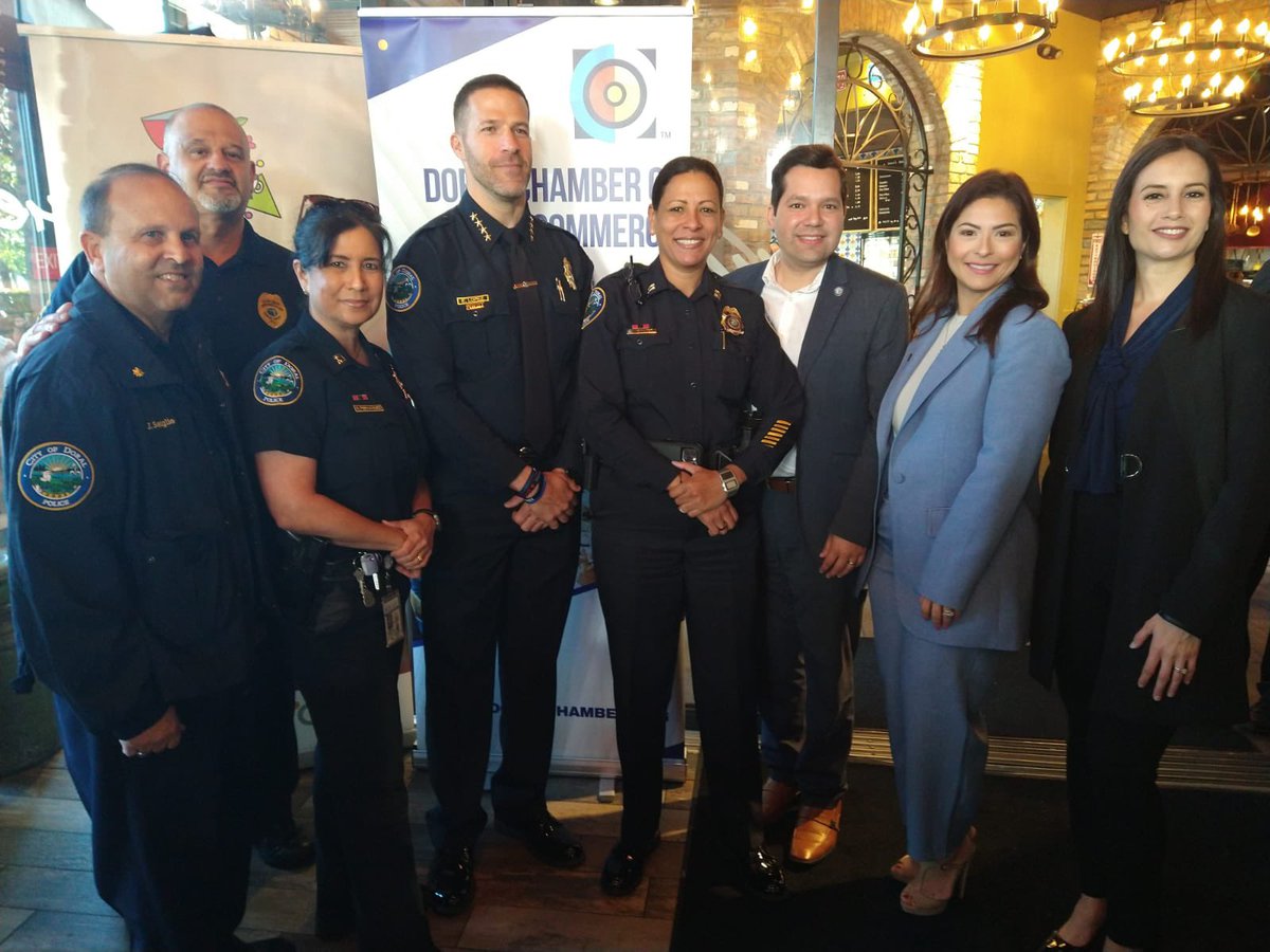 ChiefEdwinLopez's tweet photo. Thank you @SergiosCuban for always supporting our law enforcement family @Cityofdoral #BackTheBlue #CoffeWithACop https://t.co/fnplozdqD3