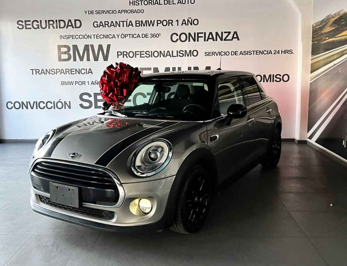 BMWPSLindavista's tweet image. Se vende Mini Cooper 2018 Usado

  Precio: $ 417,000 MXN Negociable

  Transmisión: Automática

  Color: Plata

  Kilometraje: 45,056Km.

  Ubicación: Azcapotzalco, Ciudad de México

  ref20708414 #MaxiPublica #AutosEnVenta