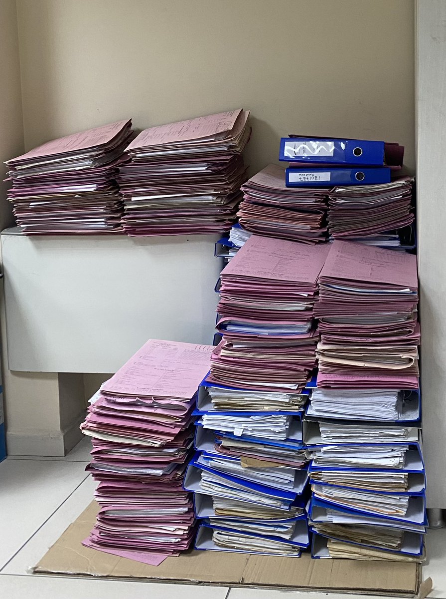 EmrahBykyldrmm's tweet photo. Geniş mevzuat ve ağır iş yükü altında çalışan, eyt, 3600 sözleşmeliye kadro, yapılandırma vb. düzenlemelerle altından kalkılamayacak bir yükle karşı karşı kalmıştır. Sosyal güvenlik tazminatı ek ödeme artışı ikramiye ve uzmanlıkla çalışma barışı sağlanmalıdır. 
#sgkmemuru https://t.co/CfHWcV9fNf
