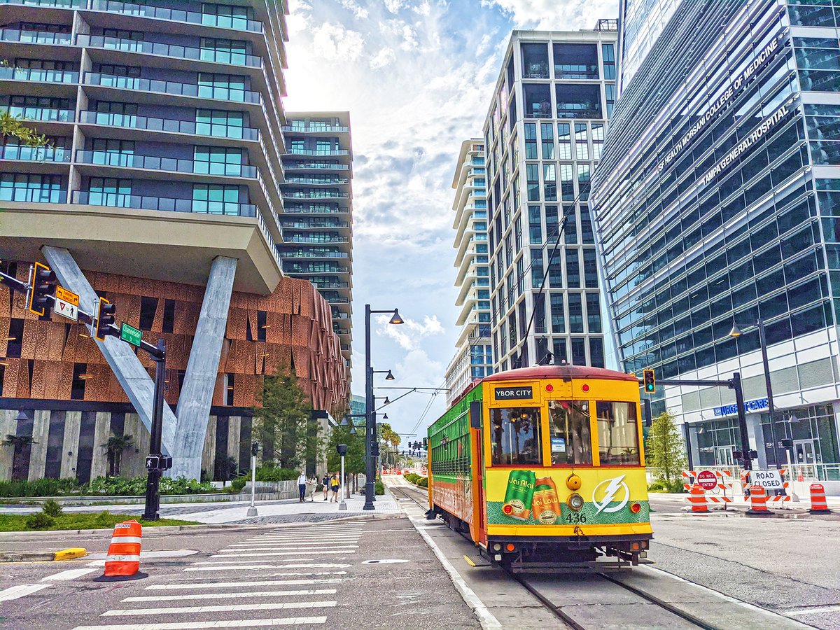 TampaStreetcar's tweet photo. You don't need the luck of the Irish🍀 to save $$ on transportation to the River O' Green Fest. Take the FREE @TampaStreetcar to the festivities tomorrow! Service every 15 minutes. 

🍀 https://t.co/ICpHRMNG3W #RiverOGreenFest https://t.co/5t1OiSAtvL