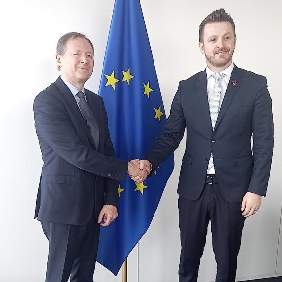 🇪🇺🇲🇪 Excellent meeting today with Minister Dukaj @mdukaj1 
I welcomed Montenegro’s commitment to #DigitalTransformation, we discussed #cibersecurity and association in #DigitalEUProgramme.