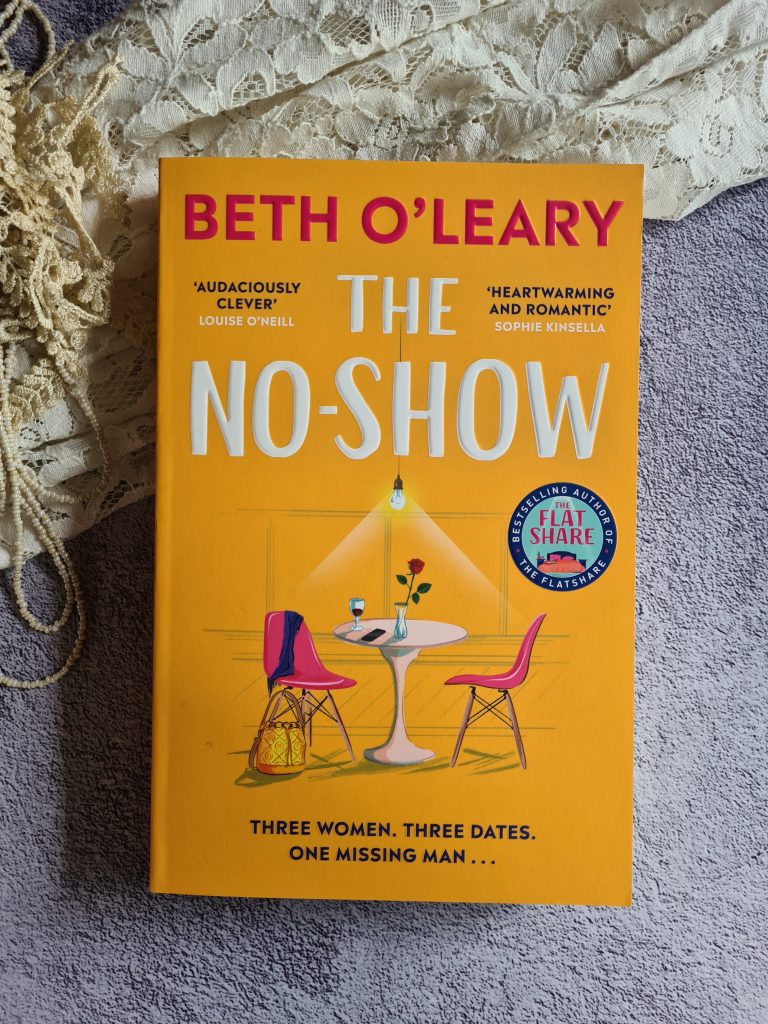 #ThrowbackThursday #RoeliaReads #BookMemories #BethOLeary ❤️📚 

#BookReview The No-Show by Beth O’Leary 

'The story unfolds more like a puzzle than a romcom. So do expect a read that is intelligent, imaginative and utterly charming.' 

👉 roeliareads.co.za/review-snippet…