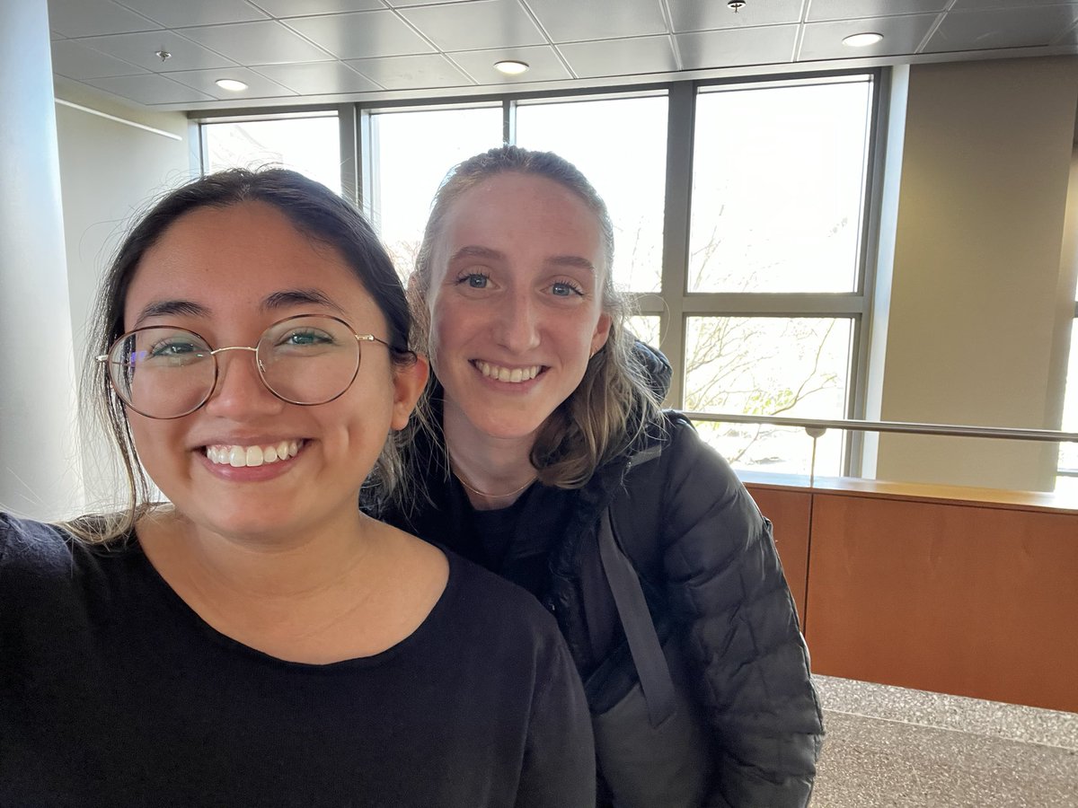 93AmyT's tweet photo. Sarah completed her post-bac research at the NIH with my surgeon, @JeremyLDavisMD.

Now she’s an M1 and I’m a PA student, together, at Emory! The world is crazy small. 

#nostomachforcancer #cdh1 https://t.co/EEaxXbLcoA
