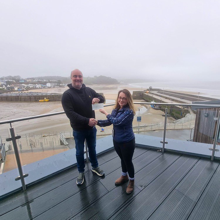 We’re pleased to donate our Car Park takings during the 37th New Year’s Day Swim 2023 totalling £632.50, as in previous years to the Saundersfoot NYDS charities. This year, the charitable event saw a record 2067 swimmers brave the cold! Well done to all involved. @CharlieShivers