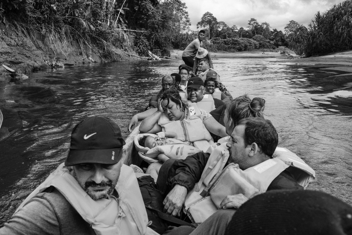 📸Exodus, una exposición del galardonado fotógrafo Nicolò Filippo Rosso, está en Bruselas🇧🇪 por primera vez‼️

Del 15 al 27 de marzo, las conmovedoras fotos sobre los viajes de los migrantes y refugiados de Venezuela🇻🇪 frente al Berlaymont, el edificio de la Comisión Europea🇪🇺