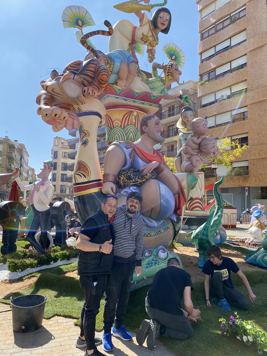 Falla Passeig tweet media