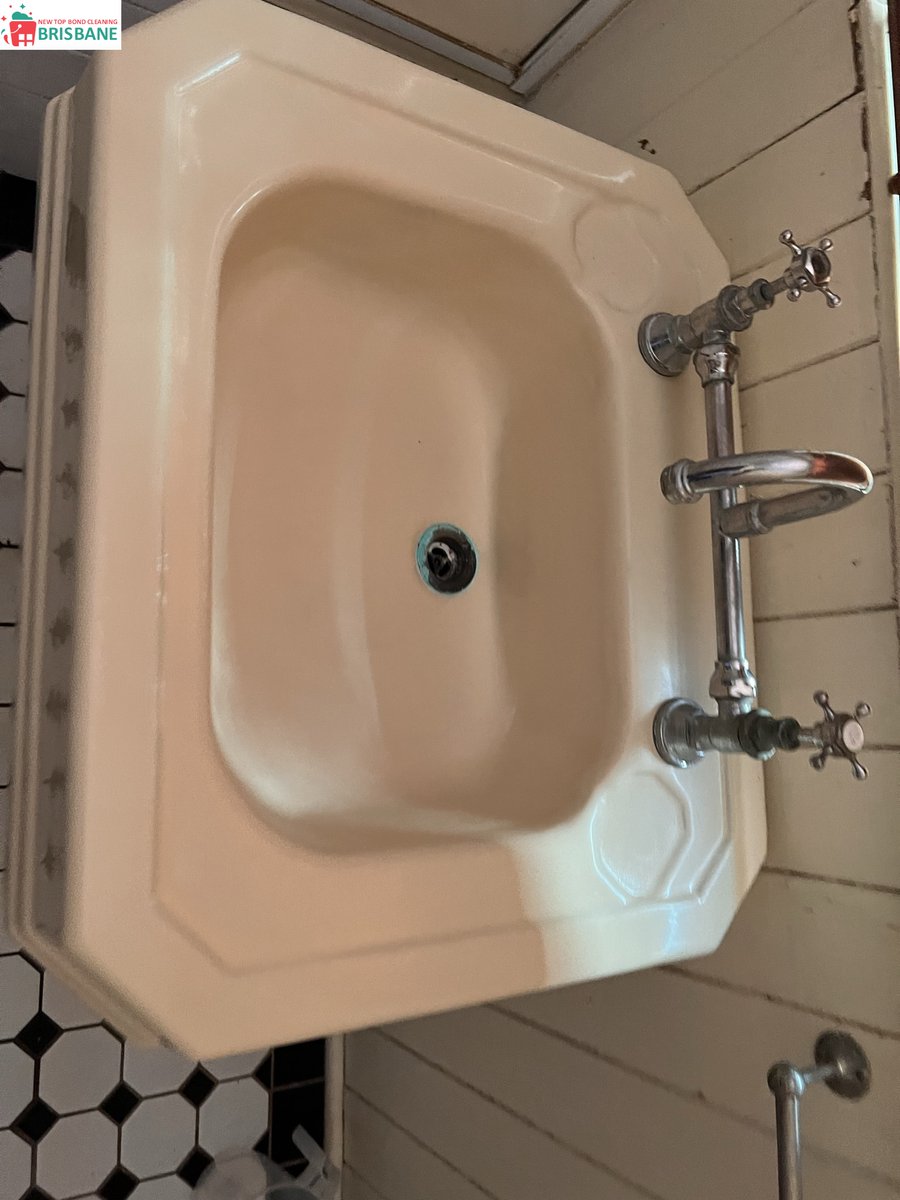 topbondclean's tweet photo. Bond Cleaning Job Done Grange -
If you’re planning to move out of Grange and looking for cleaners, our team of #endofleasecleaners & #bondcleaners can help you with vacate cleaning.
We ensure that a property is absolutely clean.
https://t.co/U7JFxIPnCE https://t.co/o1JJCIoEHS