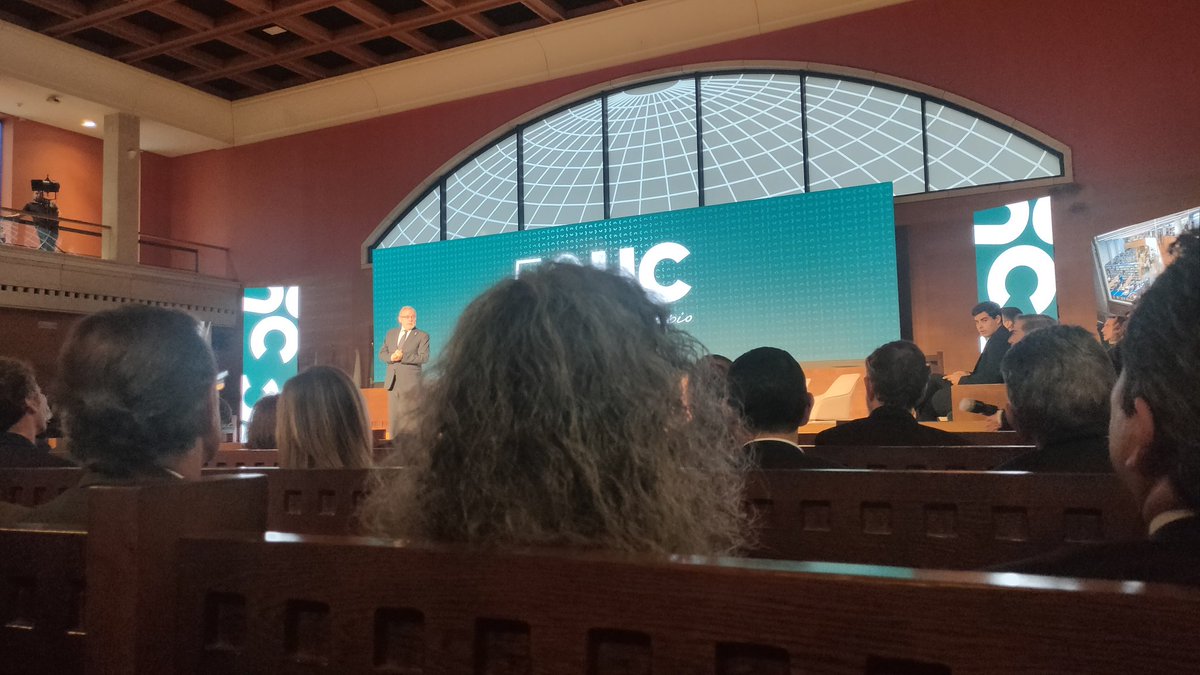 Grado de Ingeniería Informática tweet media