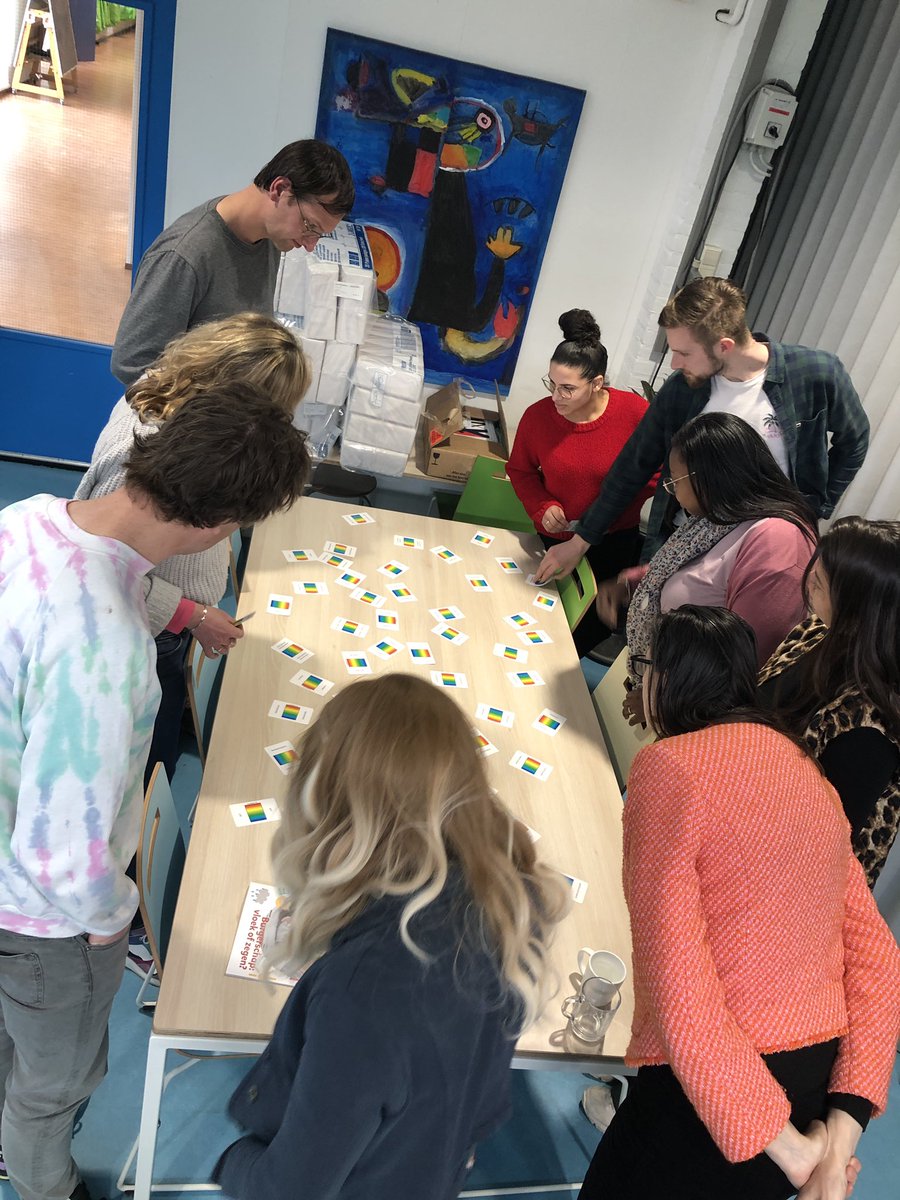 maartbru's tweet photo. Mooie kickoff bijeenkomst @EchtOnderwijs met Talenten van Buiten die oriëntatietraject gaan volgen bij @AgoraZaanstreek . Nu: mooie groep deelnemers, straks: mooie groep nieuwe leerkrachten. https://t.co/2PxWrHAtzB