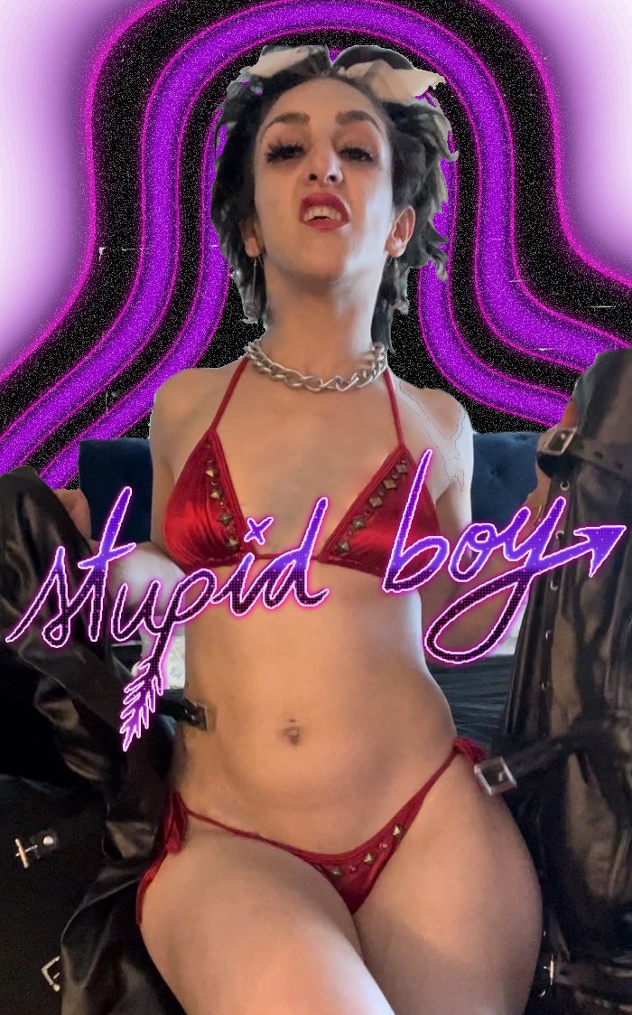 TwistedMistre33's tweet photo. "Adding a little something extra to my photos! #BeDifferent #EditLife #BDSMcommunity  #KinkPositive #RoughPlay #Findom  #Domination #BDSMLifestyle #SexyBDSM #DominantWomen #CBT #BondageFun #Spanking https://t.co/RUWHT5s8Ku