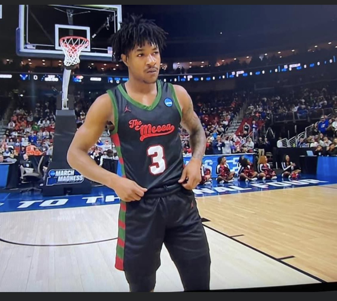 TrayLee's tweet image. WE Got The RED, BLACK &amp;amp; GREEN MECCA UNIFORMS ON... LETS GOOOO…. HUUUUUU🔥🔥🔥🔥🔥🔥🔥🔥
#Youknoooooow #BISON
#NCAATournament