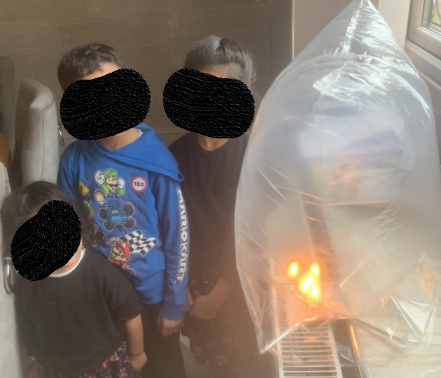 AshBrambles's tweet photo. Year 4 Ash have been participating in British Science Week #BSW2023 at home over the last couple of days.👩🔬 Lilah has investigated the habitats of bees in the local area before researching further into the endangered species🐝and AH made his own hot air balloon! #BramblesScience https://t.co/UOHbz42035