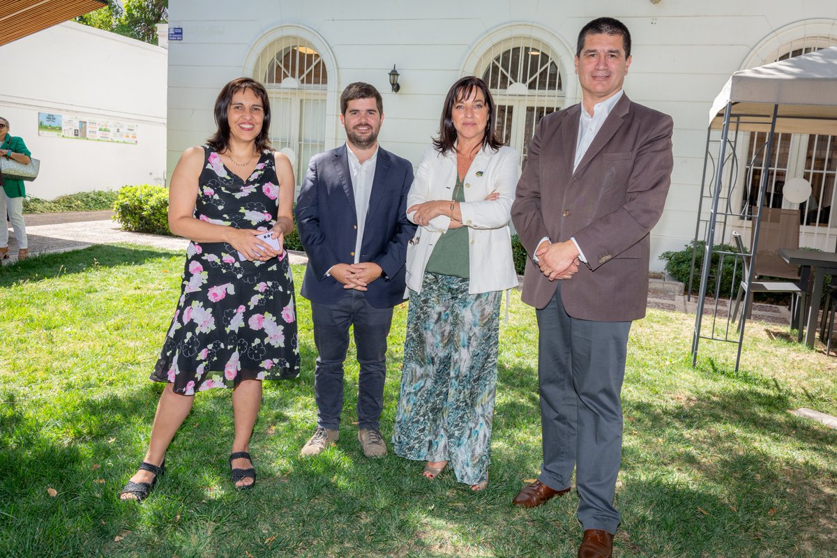 #VinculaciónUdeC: El Decano de <a href="/fiudec/">Ingeniería Universidad de Concepción</a>, Pablo Catalán, y la Directora de #UdeC Santiago, Marcela Angulo, firmaron alianza entre la #UdeC y el Programa <a href="/VueloLimpio/">Vuelo Limpio</a> del <a href="/MTTChile/">Ministerio de Transportes y Telecomunicaciones</a> que ejecuta <a href="/Agencia__SE/">AgenciaSE</a> y <a href="/AeronauticaCL/">Junta de Aeronáutica Civil</a> y que promueve la sostenibilidad energética en la aviación.