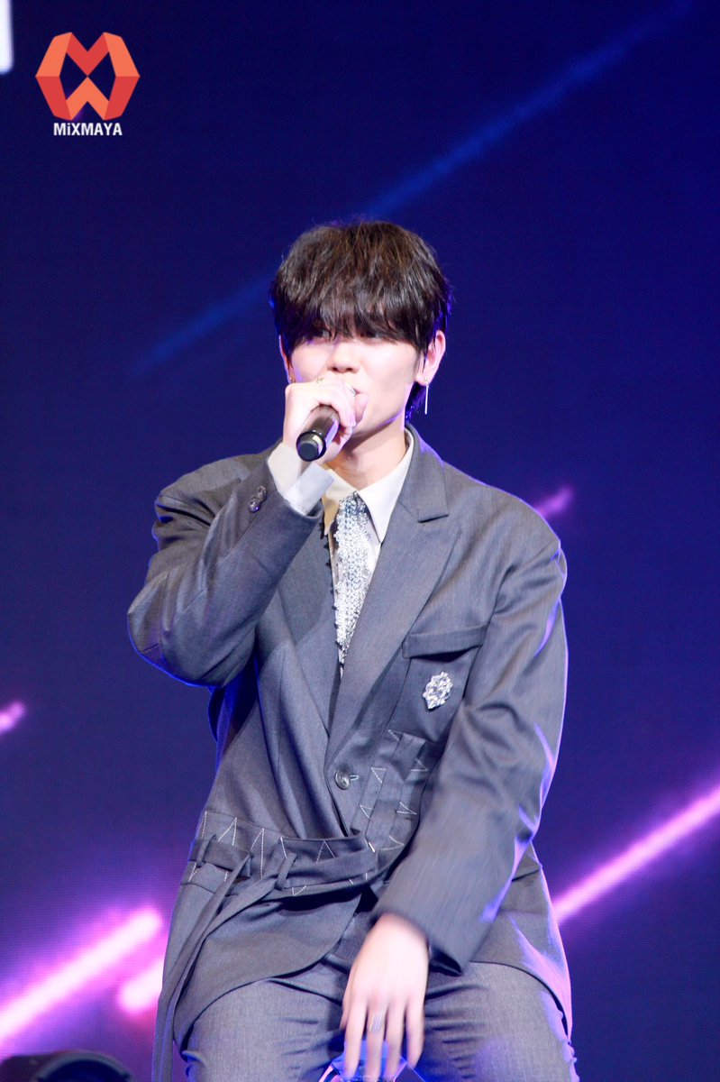webmixmaya's tweet photo. "ฟูจิมากิ เคียวสุเกะ" จากวง #INI ในงานแถลงข่าว "JO1 x INI SPECIAL EVENT IN THAILAND"

#藤牧京介 #FUJIMAKIKYOSUKE 
#INI_DROP_That
#INI_LogintoTHAILAND 
#JO1xINISPECIALEVENTINTHAILAND
#MiXMAYA https://t.co/IZGECthcQU