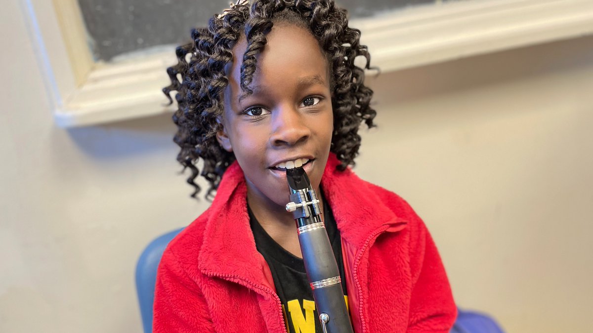 NUFSD's tweet photo. More than 2⃣0⃣0⃣ #NUFSD students at Highview play an instrument! Our music programs have exploded over the last couple of years. 3rd + 4th graders are working on expanding their range, gaining fluency in reading notation + learning to be part of an ensemble. #MusicEd #MIOSM 🎶🎶 https://t.co/BqdhHAg3gh