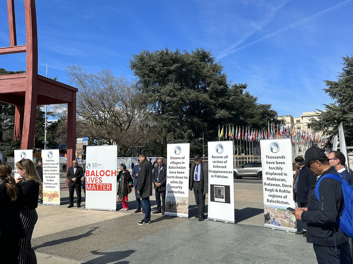 SammyPullain's tweet image. #Addressing the demonstrators, in front of United Nations Office, Geneva Switzerland. 

#BHRC protest rally at Broken Chair. 
#EndEnforcedDisappearances 
#StopBalochGenocide
#SaveBalochWomen @ZaffarBaloch