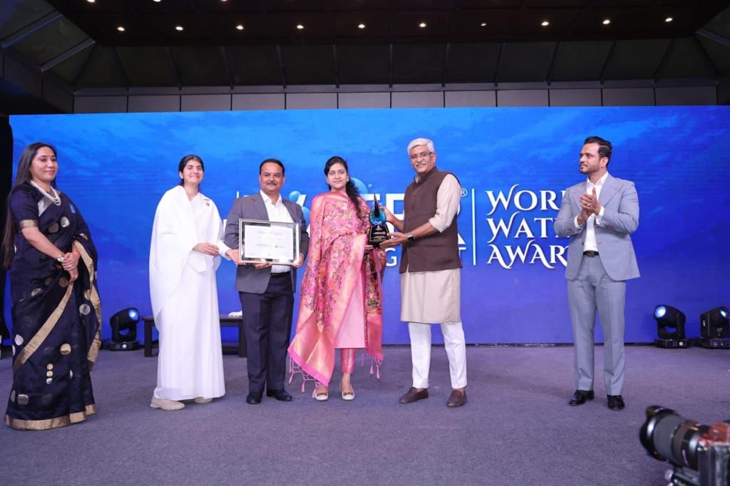 CeoNoida's tweet photo. A moment of pride for @noida_authority for receiving World water award 2023  by Sh @gssjodhpur,  Hon'ble Minister ,Jal Shakti, GOI  in-Promising initiative in the water reuse category for our efforts towards reuse of recycled water ; (1/2) https://t.co/cwgPce6vcG