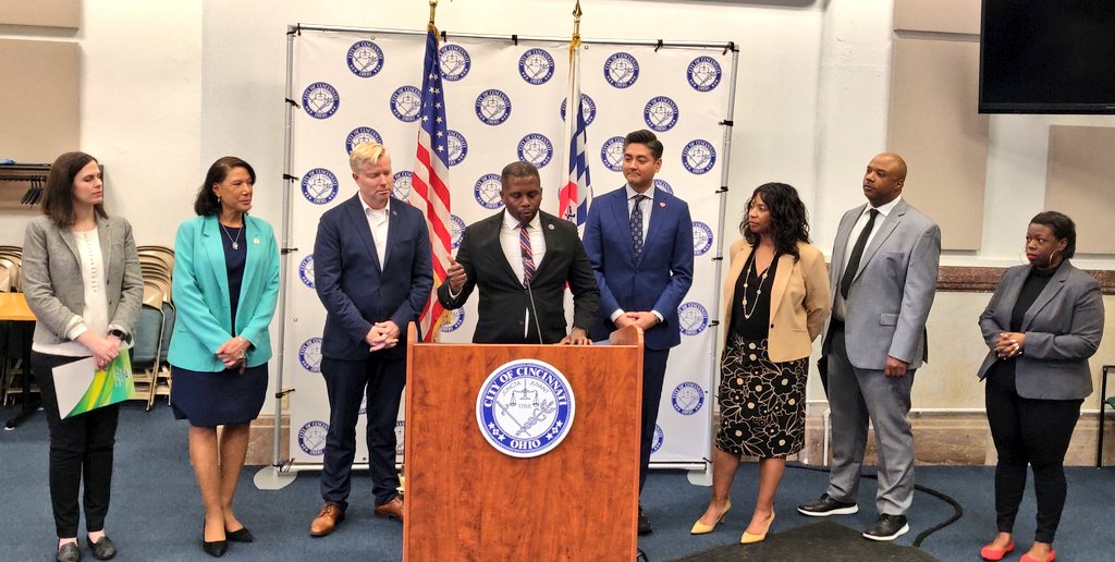 CMReggieHarris's tweet photo. Today, led by @AftabPureval and @ccc_jeffreys , we announced legislation to legalize Accessory Dwelling Units (ADUs). Here's why it's important: 🧵 https://t.co/4GEwOgPhED