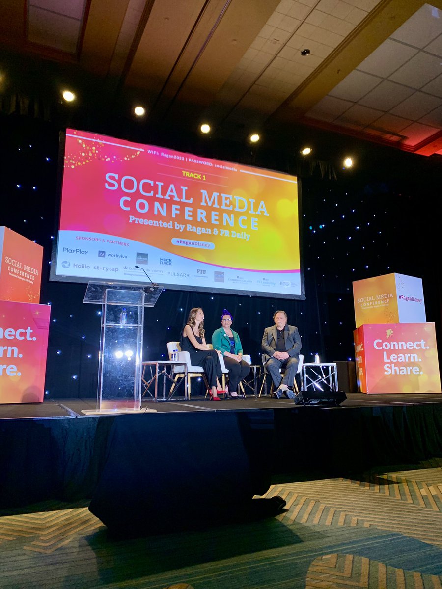 BethResner's tweet image. Day 3 @ #RaganDisney: Writing Short and Snappy - Without Stripping out Style. 

#socialmediamarketing