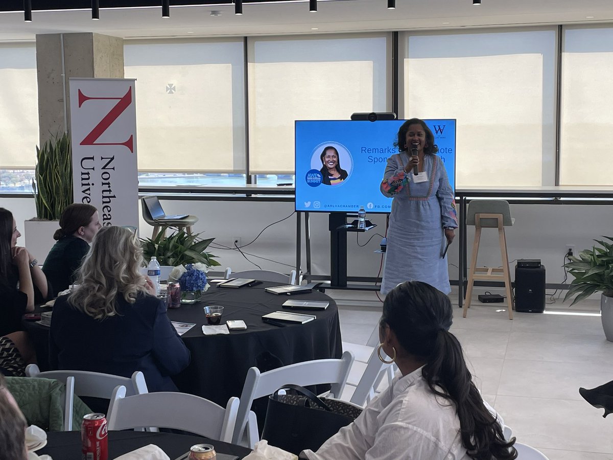 ArlVAChamber's tweet photo. Our Keynote speaker Shaara Roman @SilvereneGroup on creating a thriving culture in the workplace. Thank you @AEDBizLaunch for being our keynote sponsor! #AWESummit https://t.co/ocyfz4Buyx