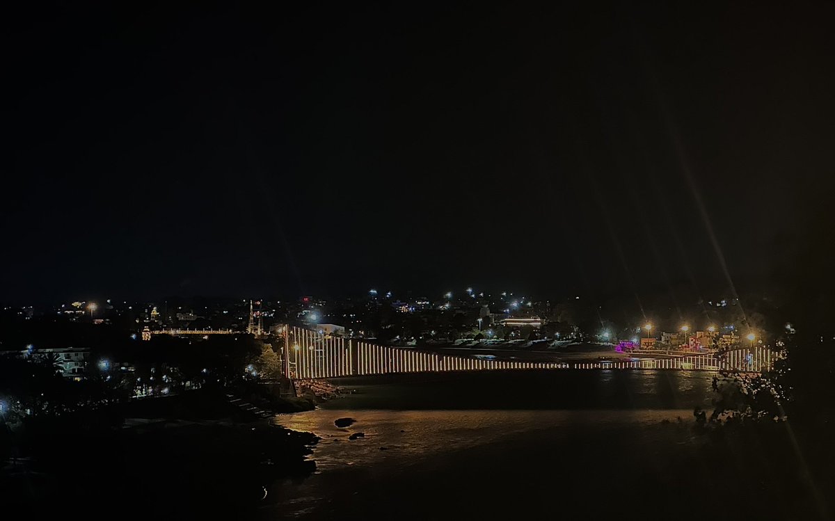 mayursakhare's tweet photo. Photo of the night ✨ #Rishikesh https://t.co/8B9G2h9xj9