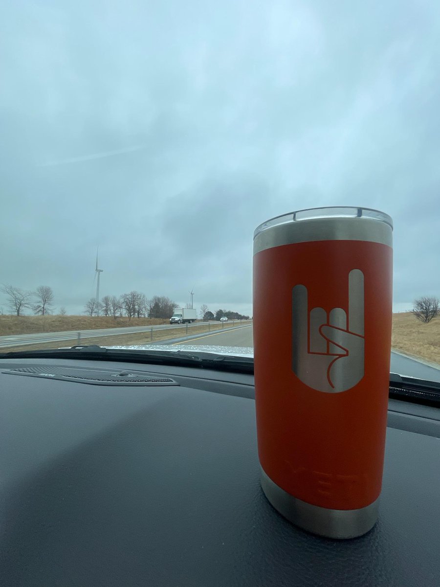 Heading to Des Moines, IA to watch <a href="/TexasMBB/">Texas Men’s Basketball</a> tonight 🤘🐂🤠 <a href="/TexasLonghorns/">Texas Longhorns</a> <a href="/MarchMadnessMBB/">NCAA March Madness</a>