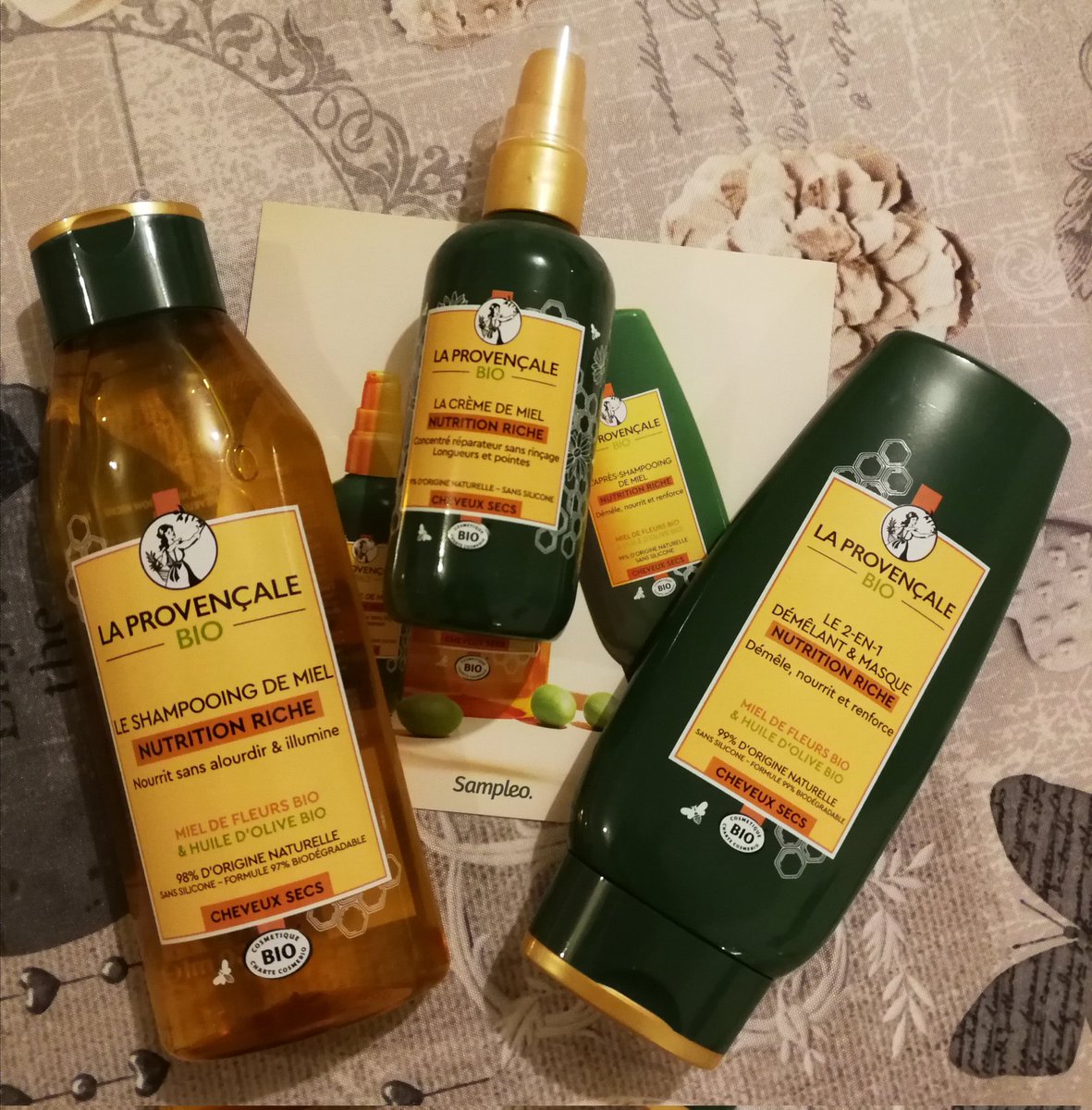 ✨LA PROVENÇALE BIO✨
POUR CHEVEUX SECS 
🌟 SHAMPOOING DE MIEL 
NUTRITION RICHE
🌟LA CRÈME DE MIEL
🌟 DÉMÊLANT ET MASQUE 2 en 1

#sampleo #sampleofrance
@laprovencale #bio #haircare #laprovencale_bio #cheveuxsecs #shampooing #crèmedemiel #démêlant #nourrit #renforce